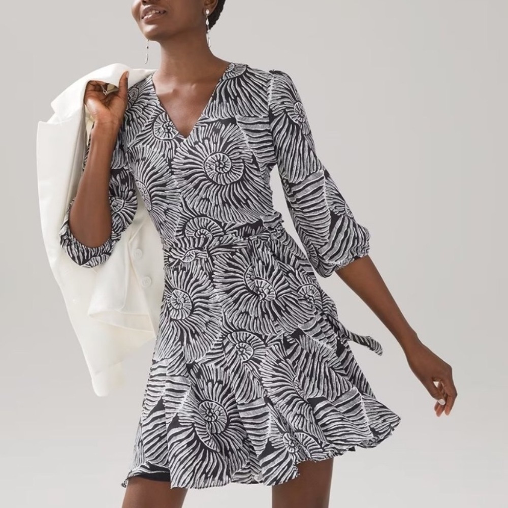 White House Black Market Godet shell dress